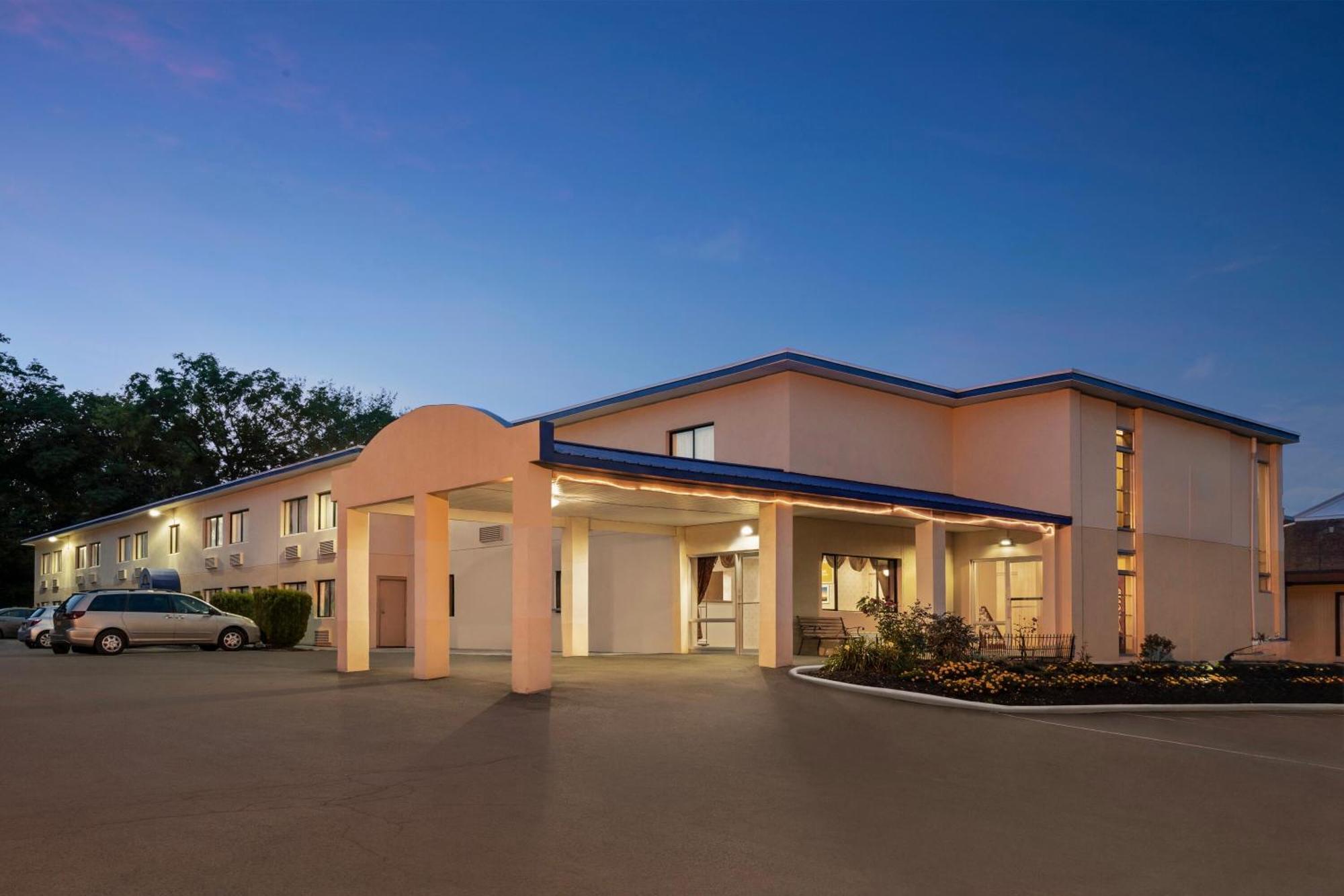 The Cayuga Inn At The Finger Lakes Όμπερν Εξωτερικό φωτογραφία
